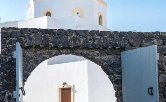 Santorini highlights - all you have to see in a day